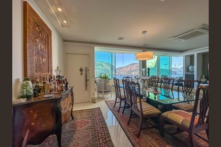 Apartamento à venda com 150m², 3 quartos e 1 vagaSala de Jantar