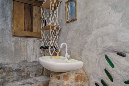 Casa para alugar com 73m², 1 quarto e sem vaga Casa para alugar com 73m², 1 quarto e sem vagaBanheiro