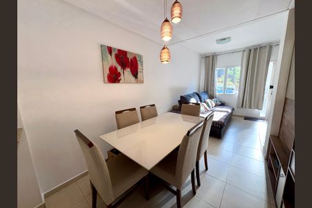 Casa de condomínio à venda com 74m², 2 quartos e 2 vagas Casa de condomínio à venda com 74m², 2 quartos e 2 vagasSala de Jantar