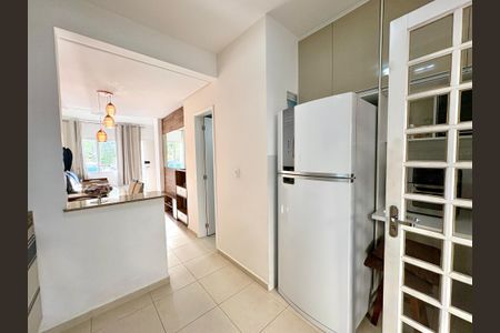 Casa de condomínio à venda com 74m², 2 quartos e 2 vagas Casa de condomínio à venda com 74m², 2 quartos e 2 vagasCozinha