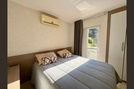 Casa de condomínio à venda com 74m², 2 quartos e 2 vagas Casa de condomínio à venda com 74m², 2 quartos e 2 vagasQuarto 1