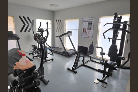 Casa de condomínio à venda com 74m², 2 quartos e 2 vagas Casa de condomínio à venda com 74m², 2 quartos e 2 vagasÁrea comum - Academia