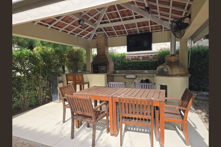 Casa de condomínio à venda com 74m², 2 quartos e 2 vagas Casa de condomínio à venda com 74m², 2 quartos e 2 vagasÁrea comum - Churrasqueira