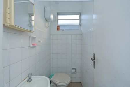 Casa à venda com 141m², 3 quartos e 2 vagas Casa à venda com 141m², 3 quartos e 2 vagasBanheiro