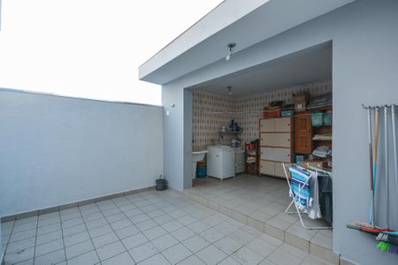 Casa à venda com 141m², 3 quartos e 2 vagas Casa à venda com 141m², 3 quartos e 2 vagasQuintal