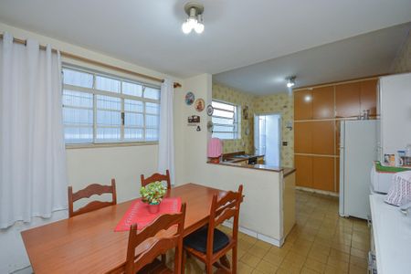 Casa à venda com 141m², 3 quartos e 2 vagas Casa à venda com 141m², 3 quartos e 2 vagasSala de Jantar