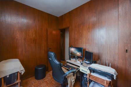 Casa à venda com 141m², 3 quartos e 2 vagas Casa à venda com 141m², 3 quartos e 2 vagasEscritório