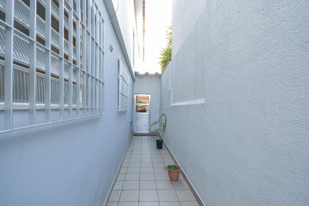 Casa à venda com 141m², 3 quartos e 2 vagas Casa à venda com 141m², 3 quartos e 2 vagasCorredor Externo