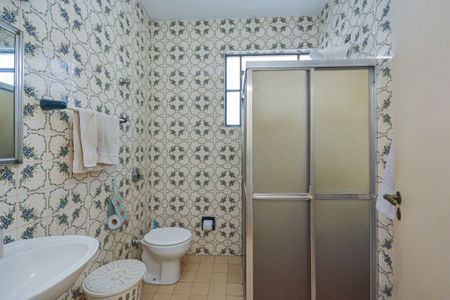 Casa à venda com 141m², 3 quartos e 2 vagas Casa à venda com 141m², 3 quartos e 2 vagasBanheiro 2