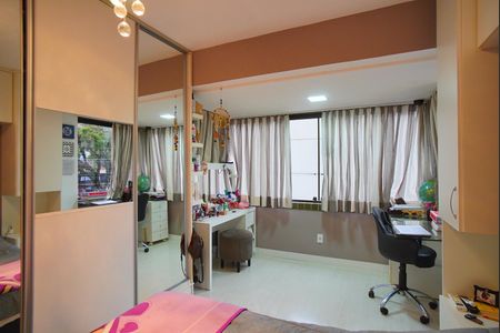 Apartamento à venda com 122m², 3 quartos e 2 vagasQuarto 1