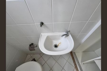 Apartamento à venda com 82m², 3 quartos e 2 vagasBanheiro de serviço