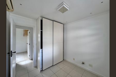 Apartamento à venda com 82m², 3 quartos e 2 vagasQuarto 1