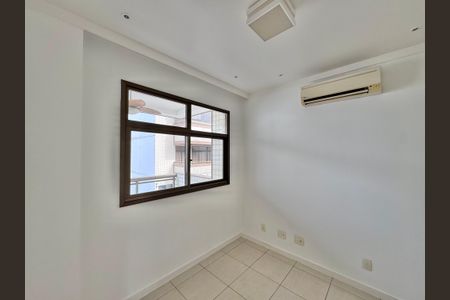Apartamento à venda com 82m², 3 quartos e 2 vagasQuarto 1