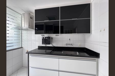 Apartamento à venda com 82m², 3 quartos e 2 vagasCozinha e Área de Serviço