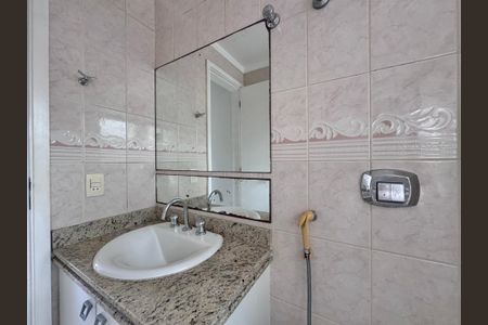 Apartamento à venda com 82m², 3 quartos e 2 vagasSuite - Banheiro