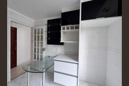 Apartamento à venda com 82m², 3 quartos e 2 vagasCozinha e Área de Serviço