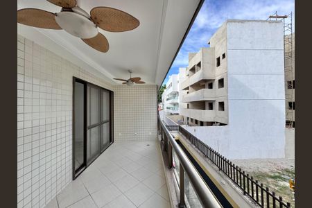 Apartamento à venda com 82m², 3 quartos e 2 vagasVaranda