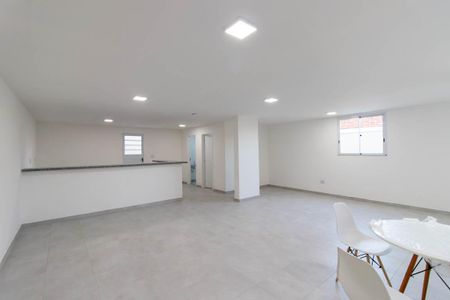 Apartamento à venda com 43m², 2 quartos e 1 vaga Apartamento à venda com 43m², 2 quartos e 1 vagaÁrea comum - Salão de festas