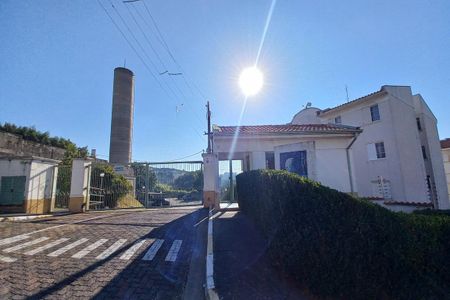 Apartamento à venda com 57m², 2 quartos e 1 vaga Apartamento à venda com 57m², 2 quartos e 1 vagaFachada e Portaria