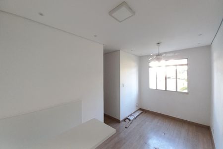 Apartamento à venda com 57m², 2 quartos e 1 vaga Apartamento à venda com 57m², 2 quartos e 1 vagaSala