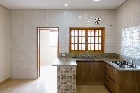 Casa à venda com 180m², 3 quartos e 1 vaga Casa à venda com 180m², 3 quartos e 1 vagaCozinha