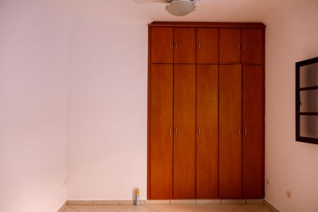 Casa à venda com 180m², 3 quartos e 1 vaga Casa à venda com 180m², 3 quartos e 1 vagaSuíte 2