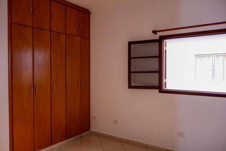 Casa à venda com 180m², 3 quartos e 1 vaga Casa à venda com 180m², 3 quartos e 1 vagaSuíte 2