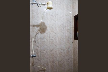 Casa à venda com 180m², 3 quartos e 1 vaga Casa à venda com 180m², 3 quartos e 1 vagaBanheiro 2