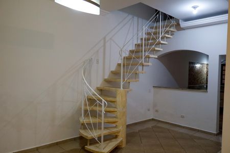 Casa à venda com 180m², 3 quartos e 1 vaga Casa à venda com 180m², 3 quartos e 1 vagaSala 2