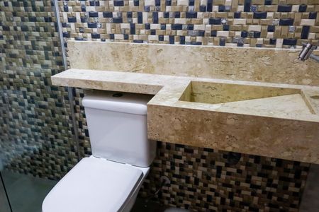 Casa à venda com 180m², 3 quartos e 1 vaga Casa à venda com 180m², 3 quartos e 1 vagaBanheiro