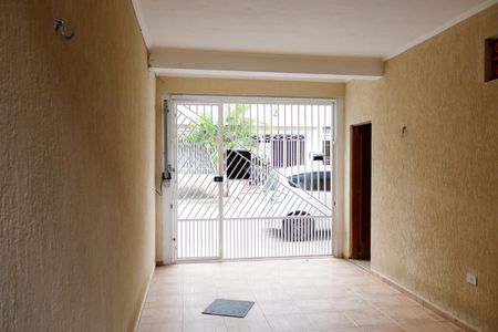 Casa à venda com 180m², 3 quartos e 1 vaga Casa à venda com 180m², 3 quartos e 1 vagaGaragem