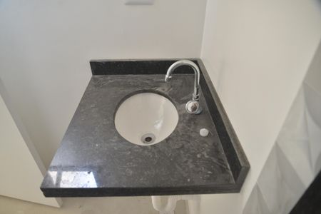 Apartamento à venda com 92m², 2 quartos e 2 vagasBanheiro da Suíte