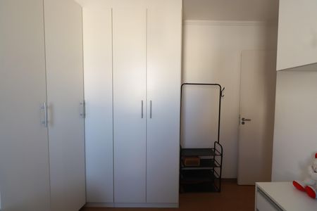 Apartamento à venda com 98m², 4 quartos e 2 vagasQuarto 2