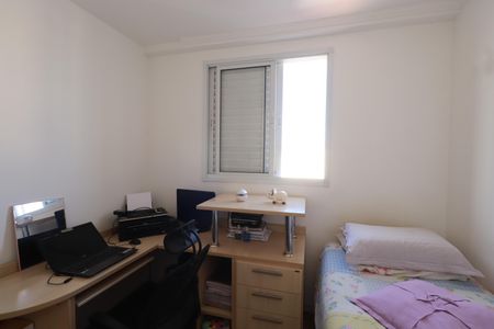 Apartamento à venda com 98m², 4 quartos e 2 vagasQuarto 2