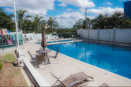 Apartamento à venda com 48m², 2 quartos e 1 vaga Apartamento à venda com 48m², 2 quartos e 1 vagaÁrea comum - Piscina