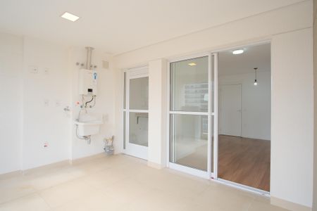 Apartamento para alugar com 65m², 2 quartos e 1 vagaVaranda