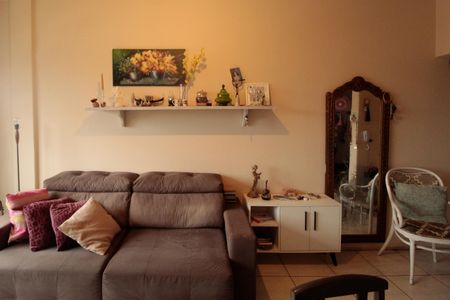 Apartamento à venda com 83m², 3 quartos e sem vagaSala