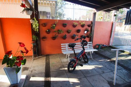 Casa à venda com 120m², 3 quartos e 1 vaga Casa à venda com 120m², 3 quartos e 1 vagaGaragem