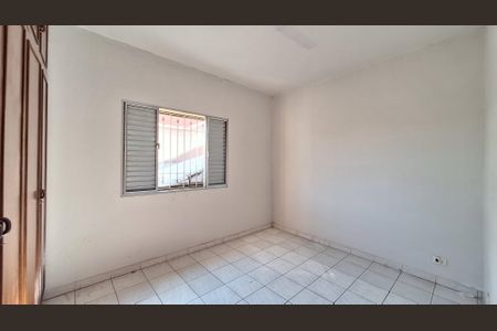 Casa para alugar com 250m², 3 quartos e 3 vagas Casa para alugar com 250m², 3 quartos e 3 vagasQuarto