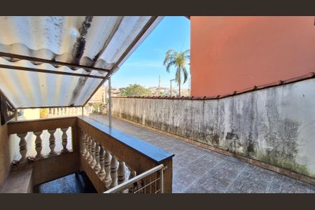 Casa para alugar com 250m², 3 quartos e 3 vagas Casa para alugar com 250m², 3 quartos e 3 vagasQuintal