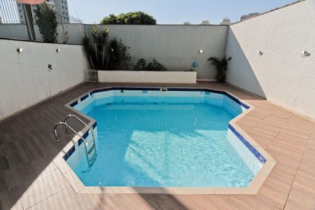 Casa à venda com 290m², 4 quartos e 3 vagas Casa à venda com 290m², 4 quartos e 3 vagasÁrea externa