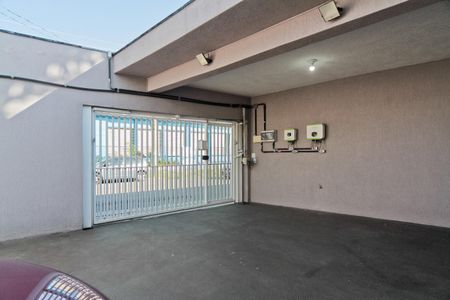 Casa à venda com 290m², 4 quartos e 3 vagas Casa à venda com 290m², 4 quartos e 3 vagasÁrea externa