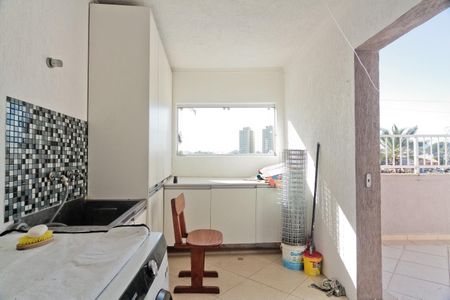 Casa à venda com 290m², 4 quartos e 3 vagas Casa à venda com 290m², 4 quartos e 3 vagasÁrea de Serviço