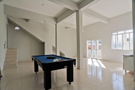 Casa à venda com 290m², 4 quartos e 3 vagas Casa à venda com 290m², 4 quartos e 3 vagasSalão