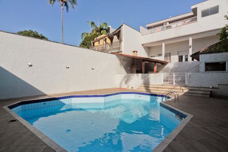 Casa à venda com 290m², 4 quartos e 3 vagas Casa à venda com 290m², 4 quartos e 3 vagasÁrea externa