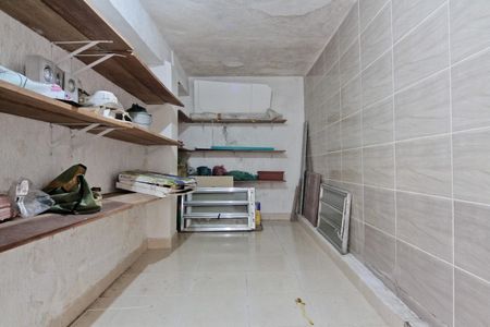 Casa à venda com 290m², 4 quartos e 3 vagas Casa à venda com 290m², 4 quartos e 3 vagasDepósito