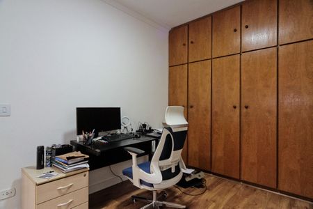 Casa à venda com 290m², 4 quartos e 3 vagas Casa à venda com 290m², 4 quartos e 3 vagasQuarto 2