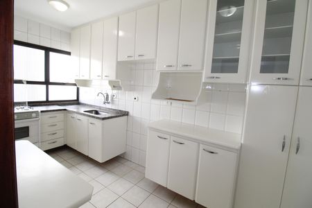 Apartamento para alugar com 84m², 3 quartos e 2 vagasCozinha
