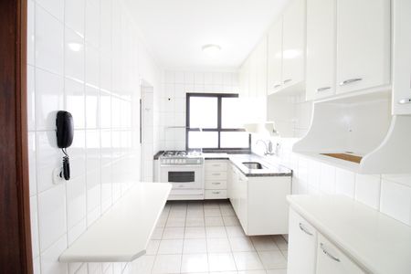 Apartamento para alugar com 84m², 3 quartos e 2 vagasCozinha