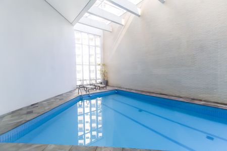 Apartamento à venda com 40m², 1 quarto e 1 vaga Apartamento à venda com 40m², 1 quarto e 1 vagaÁrea comum - Piscina